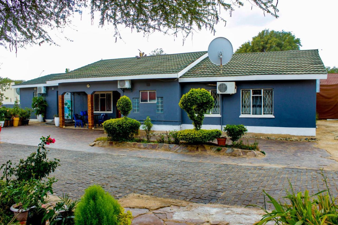 Motseleng Guest House Palapye Exterior photo